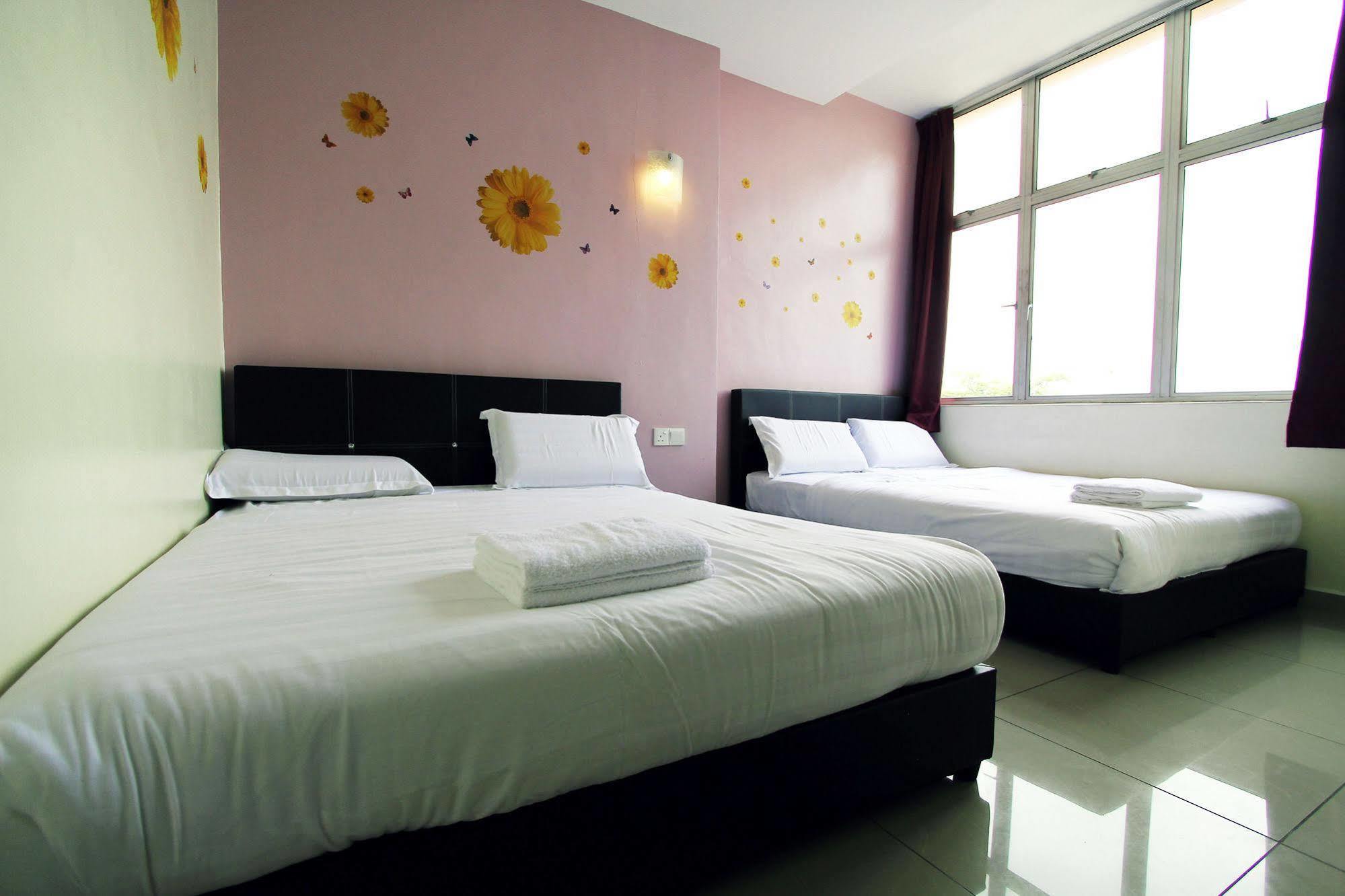Max Inn Hotel Parit Raja Luaran gambar